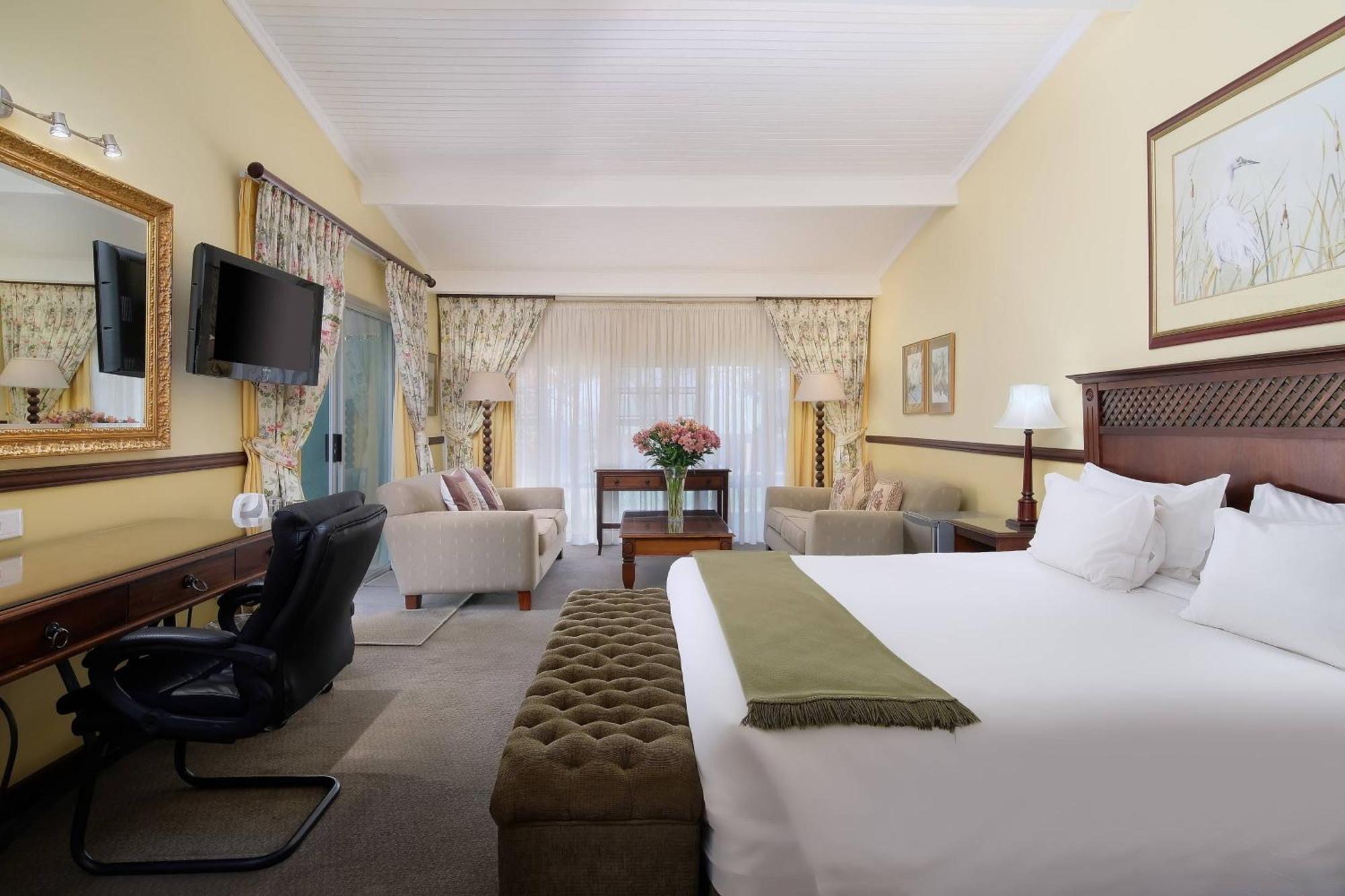 Protea Hotel By Marriott Polokwane Ranch Resort Dış mekan fotoğraf