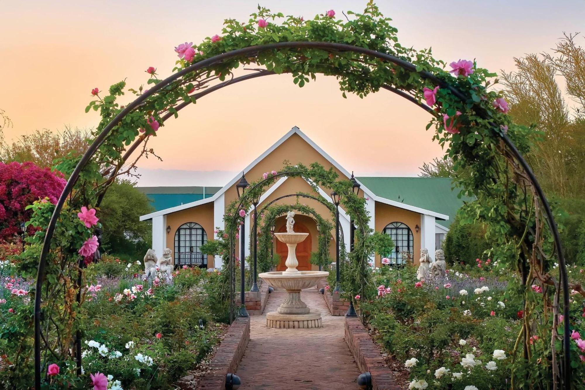 Protea Hotel By Marriott Polokwane Ranch Resort Dış mekan fotoğraf