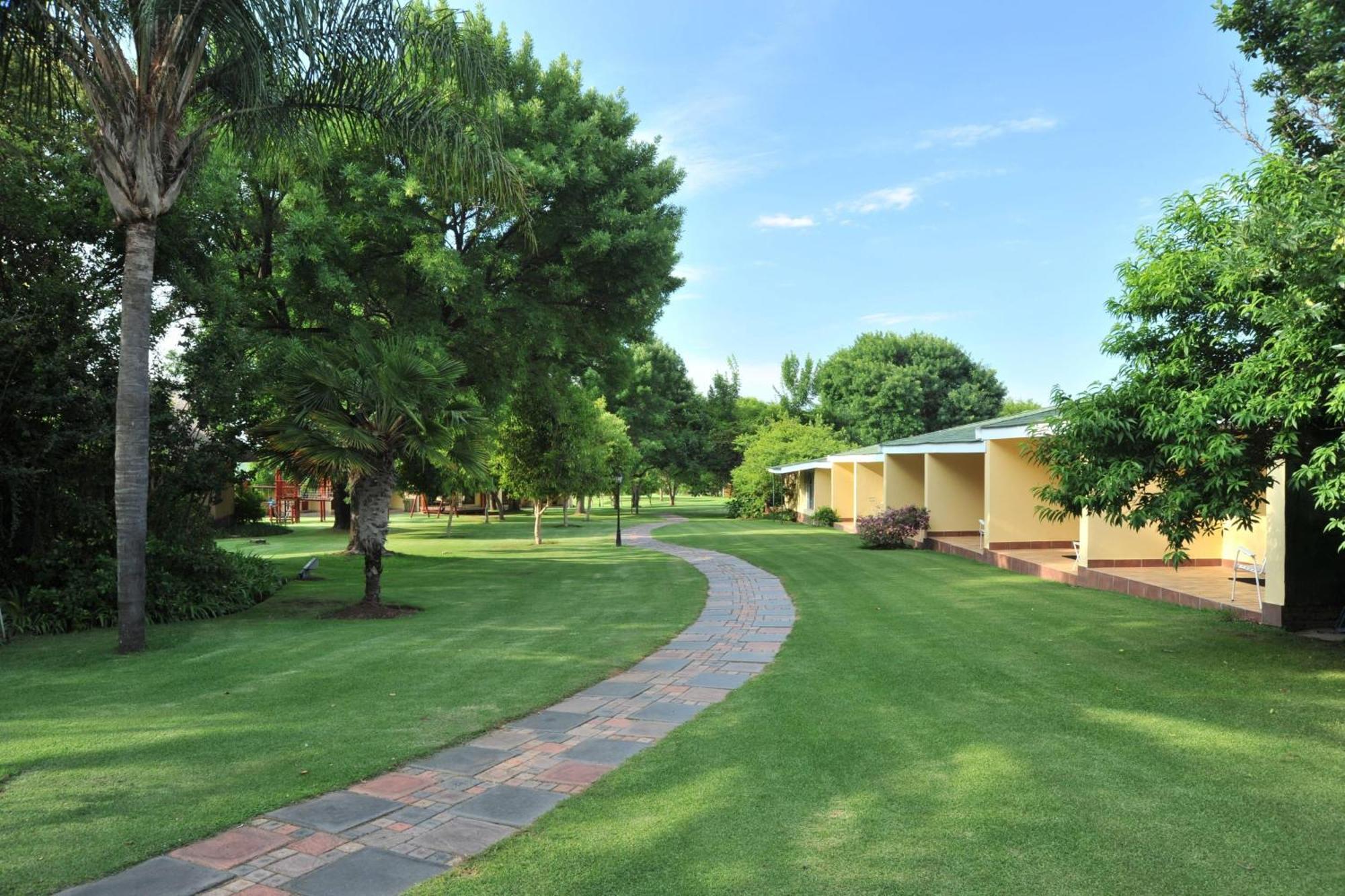 Protea Hotel By Marriott Polokwane Ranch Resort Dış mekan fotoğraf